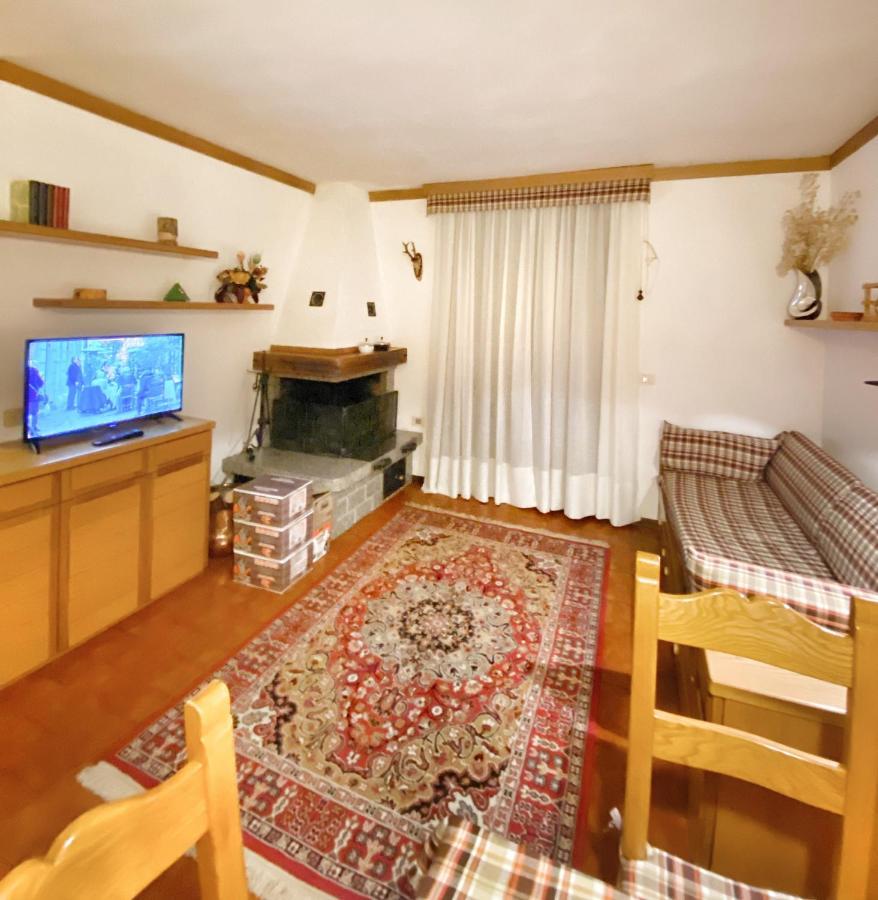 Trilocale Accogliente Con Camino A Pochi Minuti Da Madonna Di Campiglio Lejlighed Spiazzo  Eksteriør billede